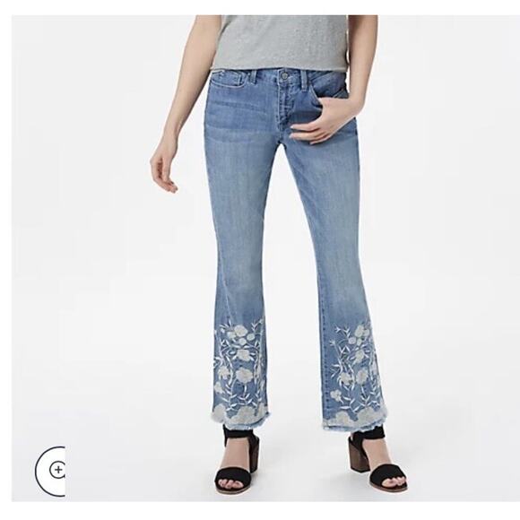 Laurie Felt Classic Boot Cut Embroidered Hem Women's Jeans.  Size 12 - Picture 1 of 8